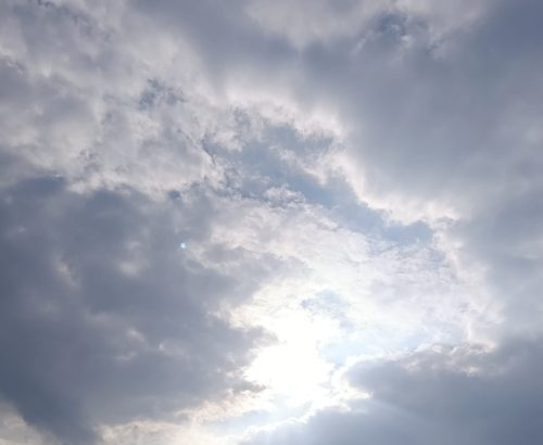 Vremenska prognoza do nedjelje: Stiže promjena vremena i donosi kišu, pljuskove i pad temperatura!